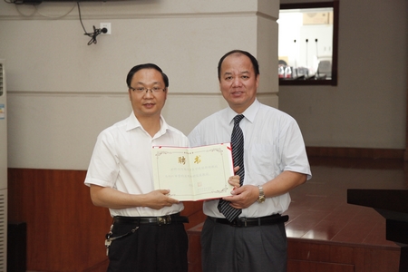 河南大学医学院副院长姬新颖教授前来我院讲学